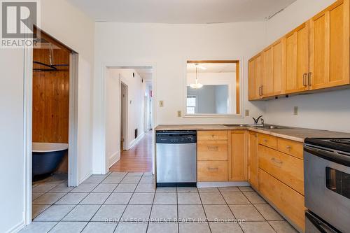 49 Jones Street, Hamilton, ON - Indoor Photo Showing Kitchen