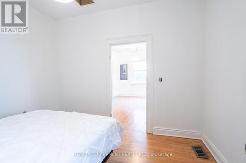 49 Jones Street, Hamilton, ON - Indoor Photo Showing Bedroom