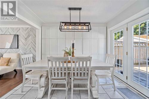 1297 Lang Street, Sarnia, ON - Indoor Photo Showing Dining Room