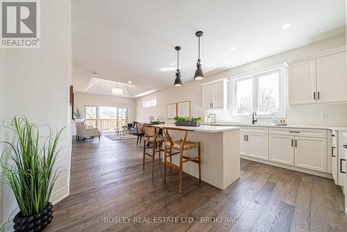 506 Royal Ridge Drive, Fort Erie (335 - Ridgeway), ON - Indoor Photo Showing Kitchen With Upgraded Kitchen