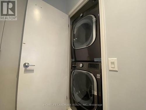 2906 - 25 Carlton Street, Toronto, ON - Indoor Photo Showing Laundry Room