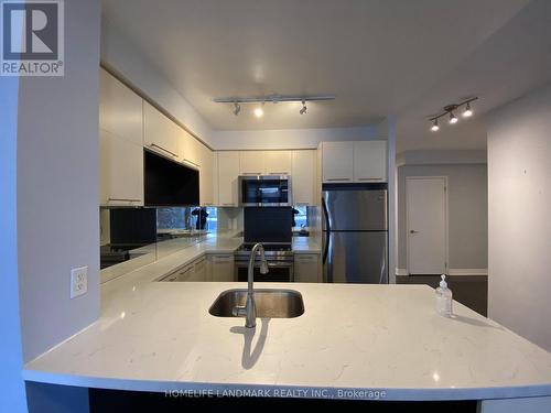 2906 - 25 Carlton Street, Toronto, ON - Indoor Photo Showing Kitchen