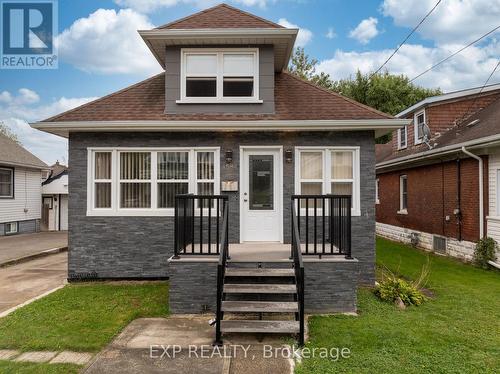 4584 Sixth Avenue, Niagara Falls, ON - Outdoor