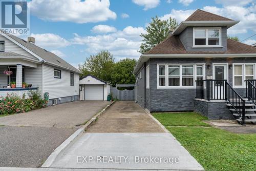 4584 Sixth Avenue, Niagara Falls, ON - Outdoor With Facade