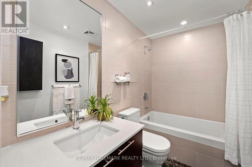 2512 - 1 Market Street, Toronto, ON - Indoor Photo Showing Bathroom