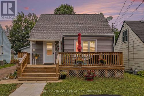 373 Raglan Street N, Renfrew, ON - Outdoor With Deck Patio Veranda