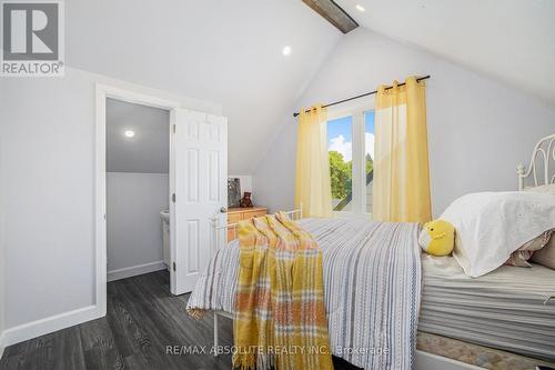 373 Raglan Street N, Renfrew, ON - Indoor Photo Showing Bedroom