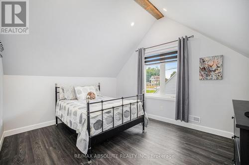 373 Raglan Street N, Renfrew, ON - Indoor Photo Showing Bedroom