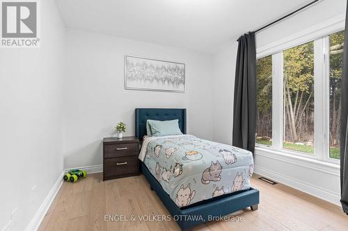 1108 Meadowshire Way, Ottawa, ON - Indoor Photo Showing Bedroom