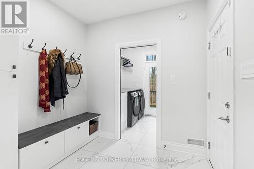 1108 Meadowshire Way, Ottawa, ON - Indoor Photo Showing Other Room