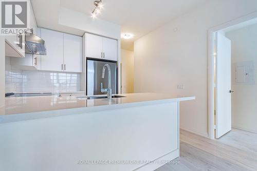 615 - 8960 Jane Street, Vaughan, ON - Indoor Photo Showing Kitchen