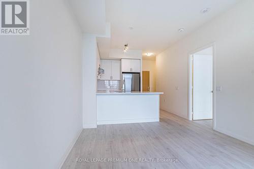 615 - 8960 Jane Street, Vaughan, ON - Indoor Photo Showing Kitchen