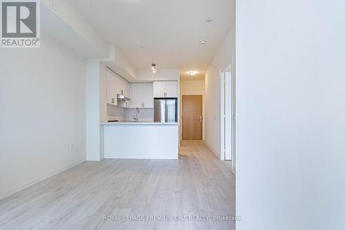 615 - 8960 Jane Street, Vaughan, ON - Indoor Photo Showing Kitchen