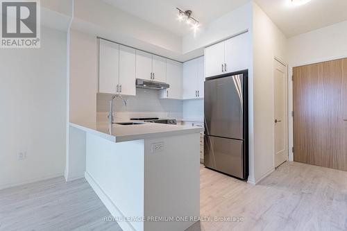 615 - 8960 Jane Street, Vaughan, ON - Indoor Photo Showing Kitchen With Stainless Steel Kitchen