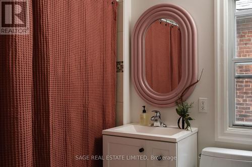 21 Churchill Avenue, Toronto, ON - Indoor Photo Showing Bathroom