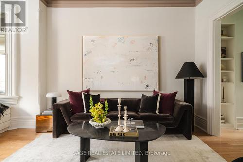 21 Churchill Avenue, Toronto, ON - Indoor Photo Showing Living Room