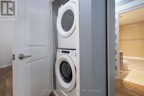 510 - 628 Fleet Street, Toronto, ON - Indoor Photo Showing Laundry Room