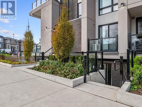 3 - 16 Marquette Avenue, Toronto, ON - Outdoor