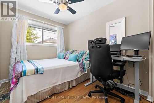 11 Stillwater Drive, Ottawa, ON - Indoor Photo Showing Bedroom