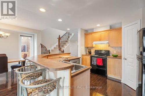 349 Grey Seal Circle, Ottawa, ON - Indoor Photo Showing Kitchen