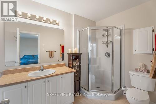 349 Grey Seal Circle, Ottawa, ON - Indoor Photo Showing Bathroom