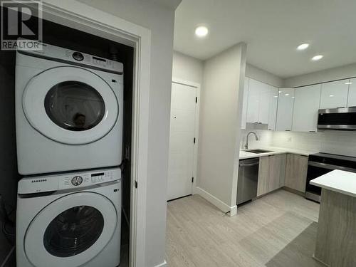 314 11655 Fraser Street, Maple Ridge, BC - Indoor Photo Showing Laundry Room