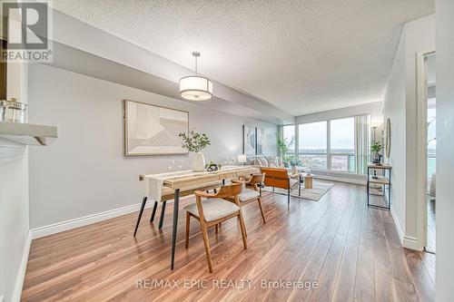 909 - 8 Lee Centre Drive, Toronto, ON - Indoor Photo Showing Dining Room