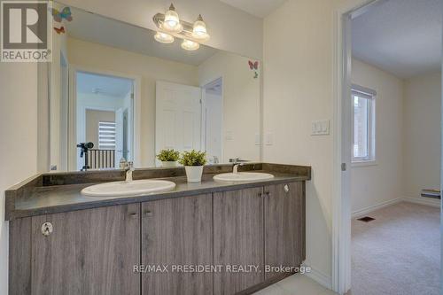 1303 Apollo Street, Oshawa, ON - Indoor Photo Showing Bathroom