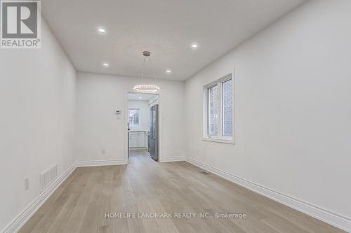 383 Wood Duck Lane, Newmarket, ON - Indoor Photo Showing Other Room