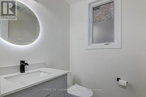 383 Wood Duck Lane, Newmarket, ON - Indoor Photo Showing Bathroom