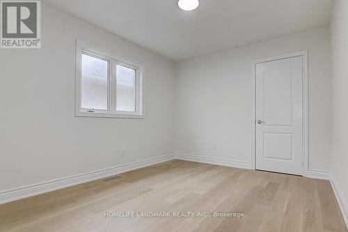 383 Wood Duck Lane, Newmarket, ON - Indoor Photo Showing Other Room