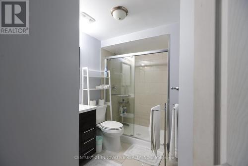 31 Dunnet Street, Markham, ON - Indoor Photo Showing Bathroom