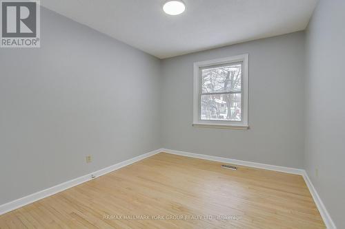 183 Wellington Street E, Barrie, ON - Indoor Photo Showing Other Room