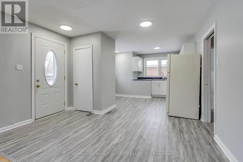 183 Wellington Street E, Barrie, ON - Indoor Photo Showing Other Room