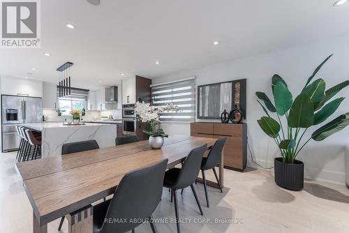 523 Corbin Court, Mississauga, ON - Indoor Photo Showing Dining Room