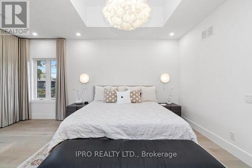 47 Ambleside Avenue, Toronto, ON - Indoor Photo Showing Bedroom