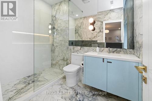 47 Ambleside Avenue, Toronto, ON - Indoor Photo Showing Bathroom