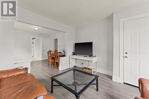 1353 Mckay, Windsor, ON - Indoor Photo Showing Living Room