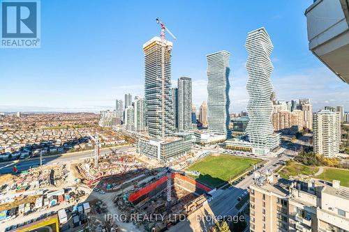 2602 - 550 Webb Drive, Mississauga, ON - Outdoor