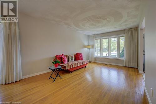 Living area with light hardwood / wood-style flooring - 431 Northlake Drive, Waterloo, ON - Indoor