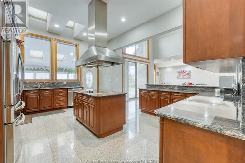 9225 Short Malden Road, Lasalle, ON - Indoor Photo Showing Kitchen With Double Sink