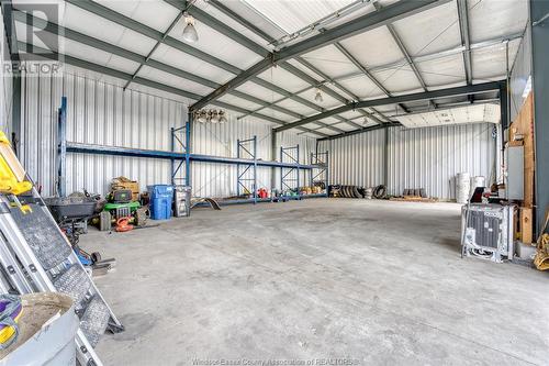 9225 Short Malden Road, Lasalle, ON - Indoor Photo Showing Garage