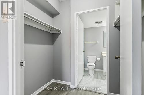 414 - 1703 Mccowan Road, Toronto, ON - Indoor Photo Showing Bathroom