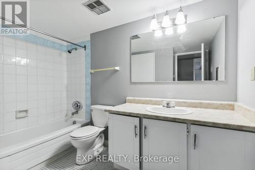 414 - 1703 Mccowan Road, Toronto, ON - Indoor Photo Showing Bathroom