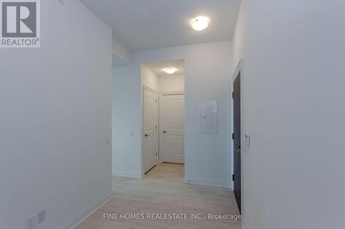 206 - 10 Gatineau Drive, Vaughan, ON - Indoor Photo Showing Other Room