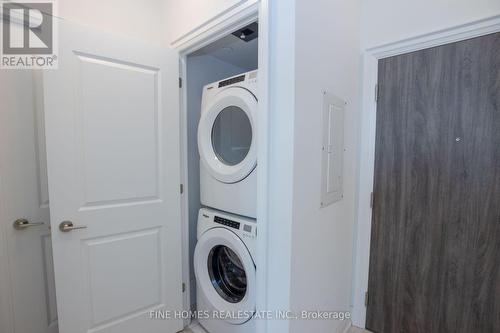 206 - 10 Gatineau Drive, Vaughan, ON - Indoor Photo Showing Laundry Room