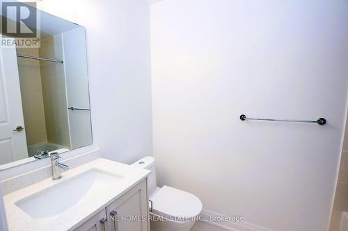 206 - 10 Gatineau Drive, Vaughan, ON - Indoor Photo Showing Bathroom