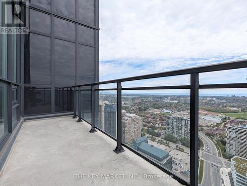 Ph01 - 510 Curran Place, Mississauga, ON - Outdoor With Balcony With View