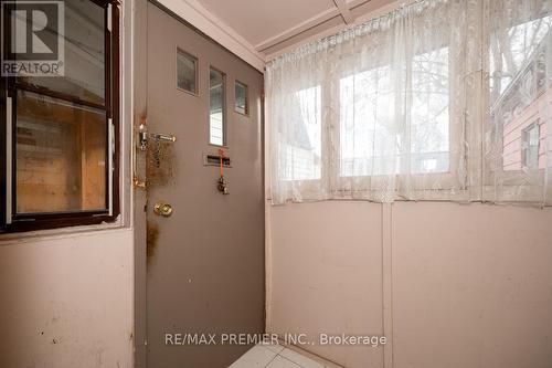 20 Howick Avenue, Toronto, ON - Indoor Photo Showing Other Room