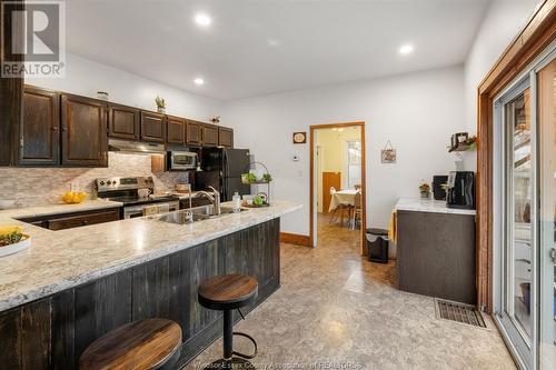 1625 Mersea Rd 6, Leamington, ON - Indoor Photo Showing Kitchen With Double Sink